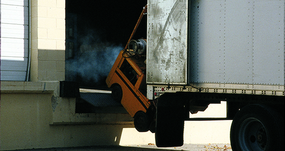 Our Top 10 Tips for Making Loading and Unloading Trucks Easier