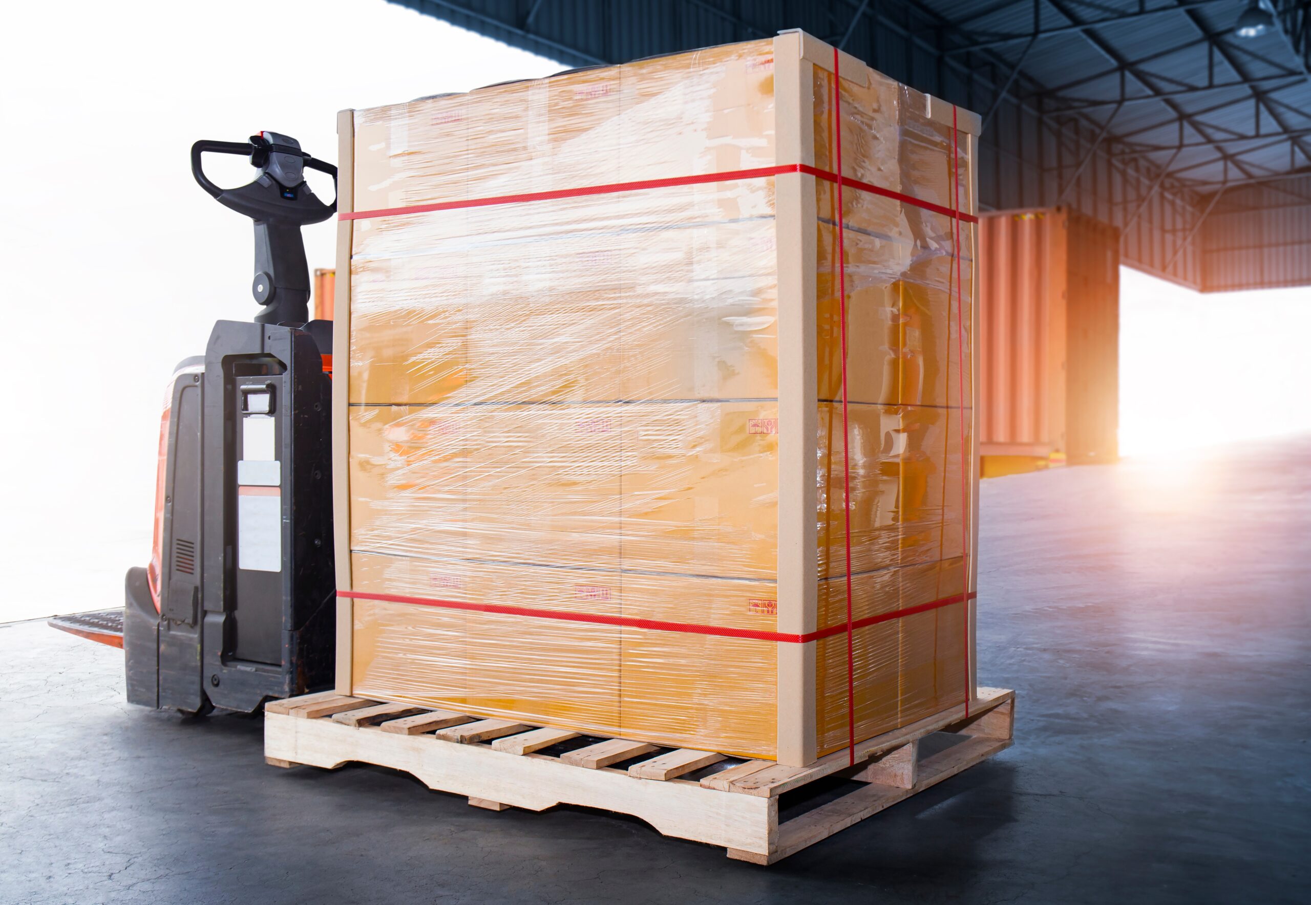 Choosing the Right Ergonomic Equipment for Your Warehouse Layout